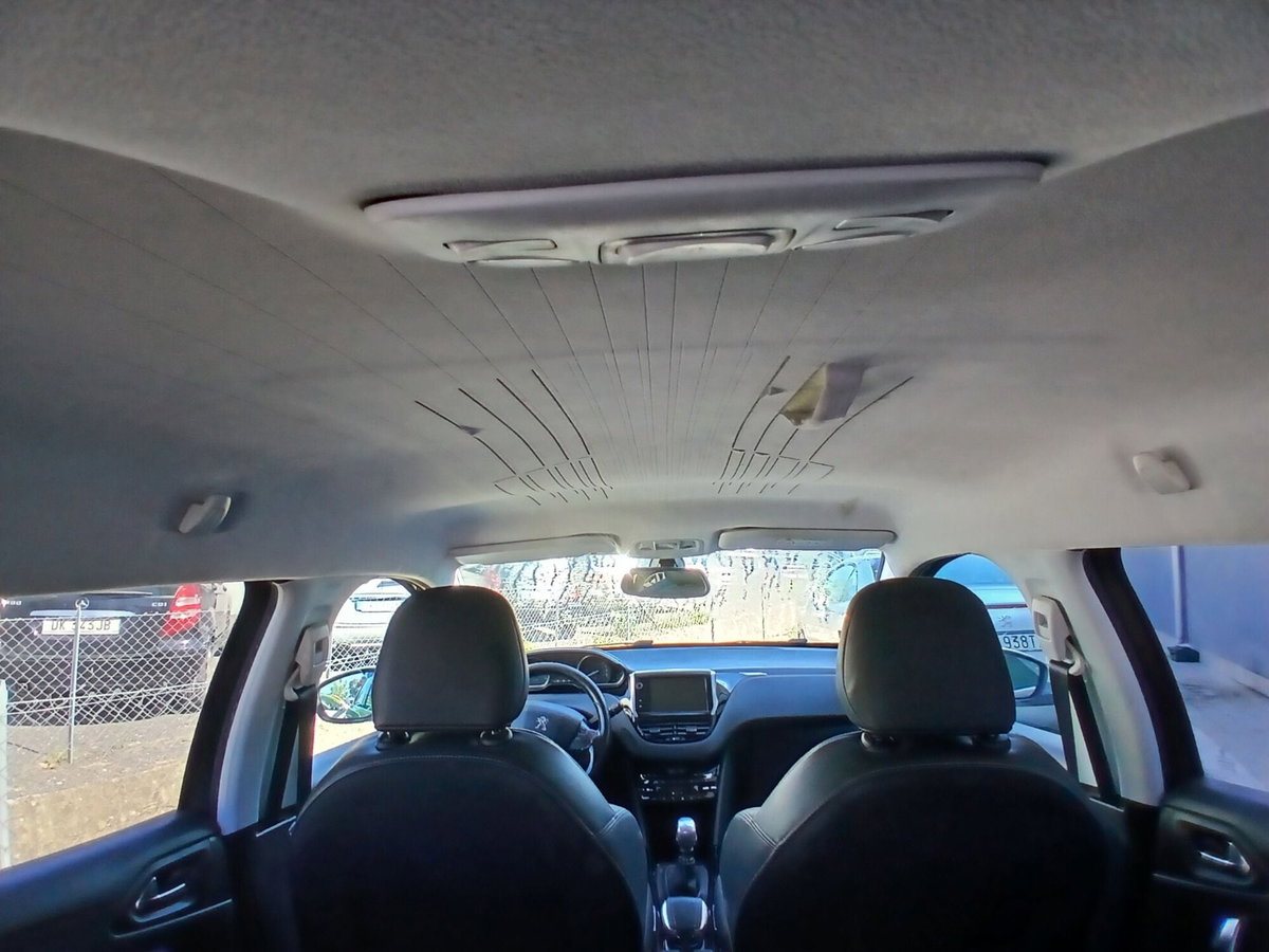 Peugeot 2008 120 S&S Allure (13)