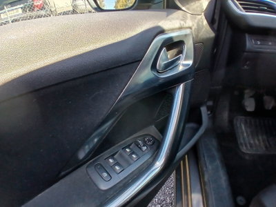 Peugeot 2008 120 S&S Allure (19)