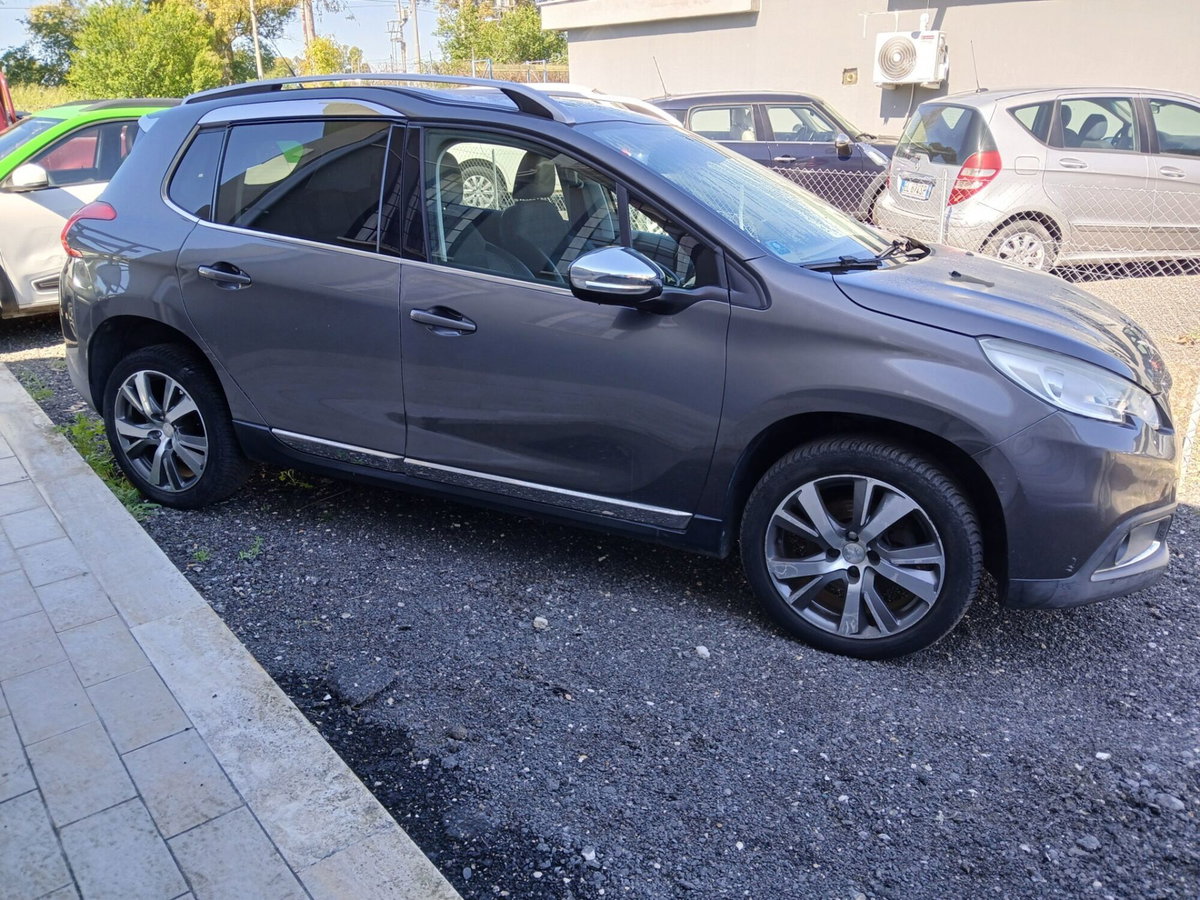 Peugeot 2008 120 S&S Allure (2)