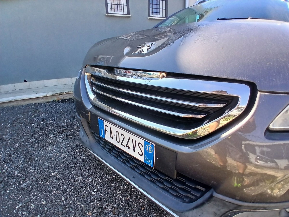 Peugeot 2008 120 S&S Allure (7)