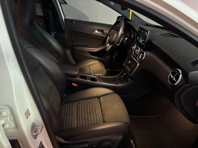 Mercedes-Benz Classe A 200 d Automatic 4Matic Premium (13)
