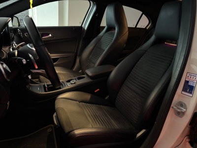 Mercedes-Benz Classe A 200 d Automatic 4Matic Premium (16)