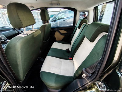 Fiat Panda 1.3 MJT 16V 4x4 Monster (13)