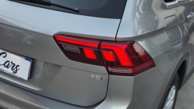Volkswagen Tiguan 1.6 TDI SCR Business BlueMotion Technology (8)