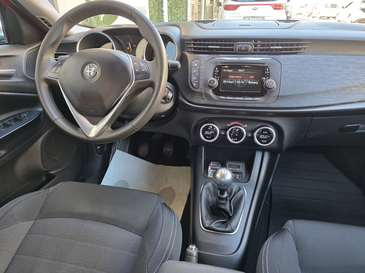 Alfa Romeo Giulietta 1.6 JTDm Ti 120cv (11)