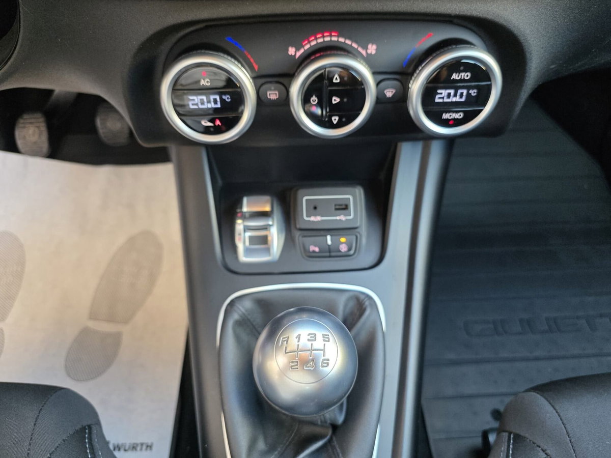 Alfa Romeo Giulietta 1.6 JTDm Ti 120cv (13)