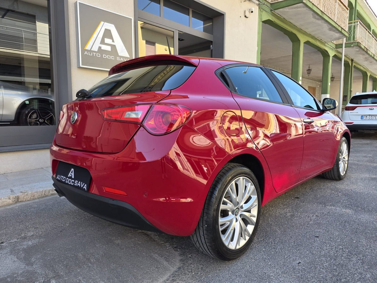 Alfa Romeo Giulietta 1.6 JTDm Ti 120cv (7)