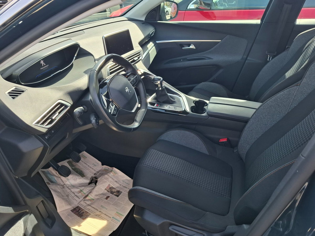 Peugeot 3008 BlueHDi 130 S&S EAT8 Active Pack (8)