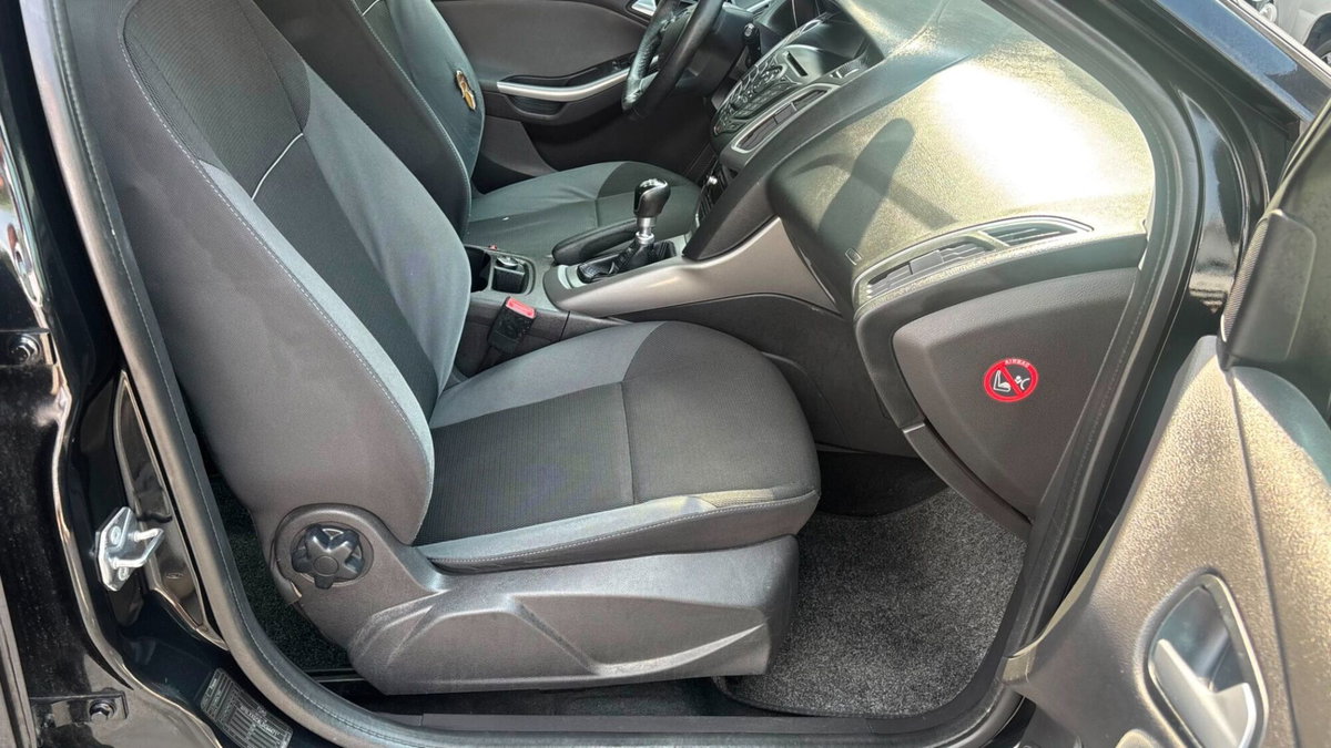 Ford Focus Station Wagon 1.6 TDCi 115 CV SW (16)