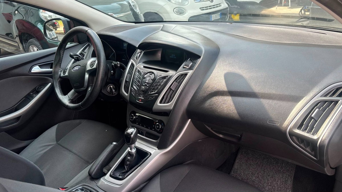 Ford Focus Station Wagon 1.6 TDCi 115 CV SW (18)