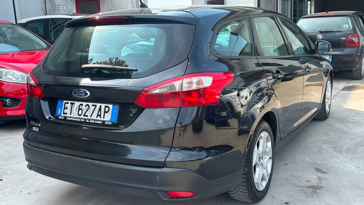 Ford Focus Station Wagon 1.6 TDCi 115 CV SW (4)