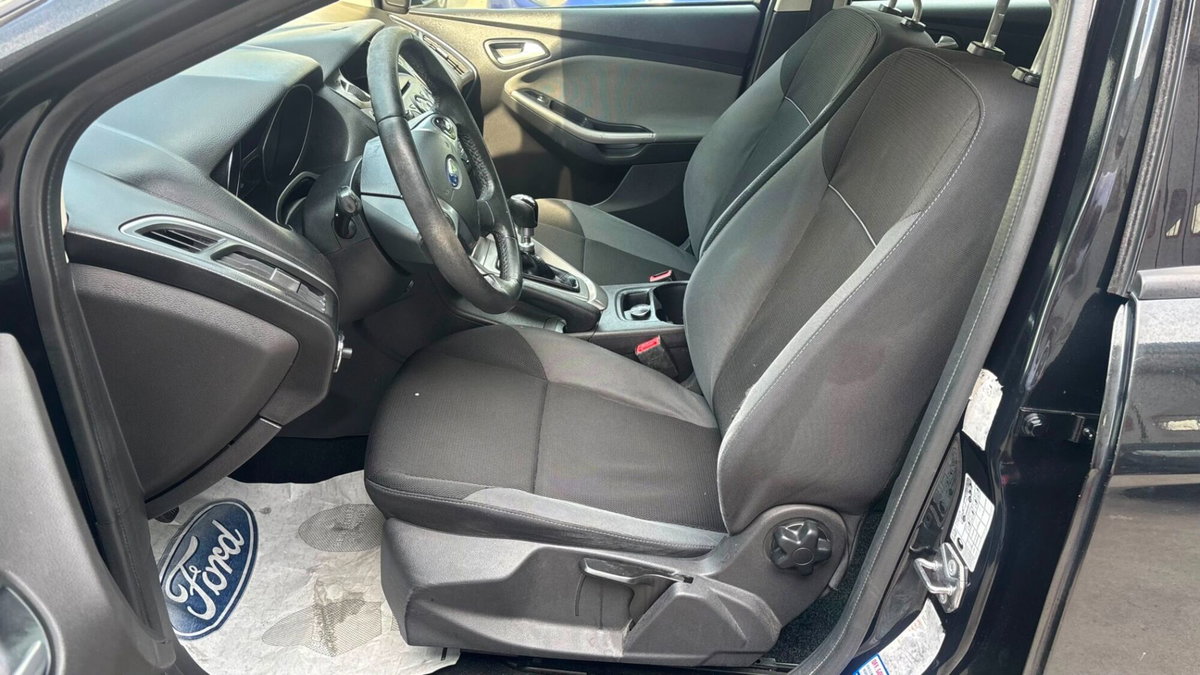 Ford Focus Station Wagon 1.6 TDCi 115 CV SW (8)