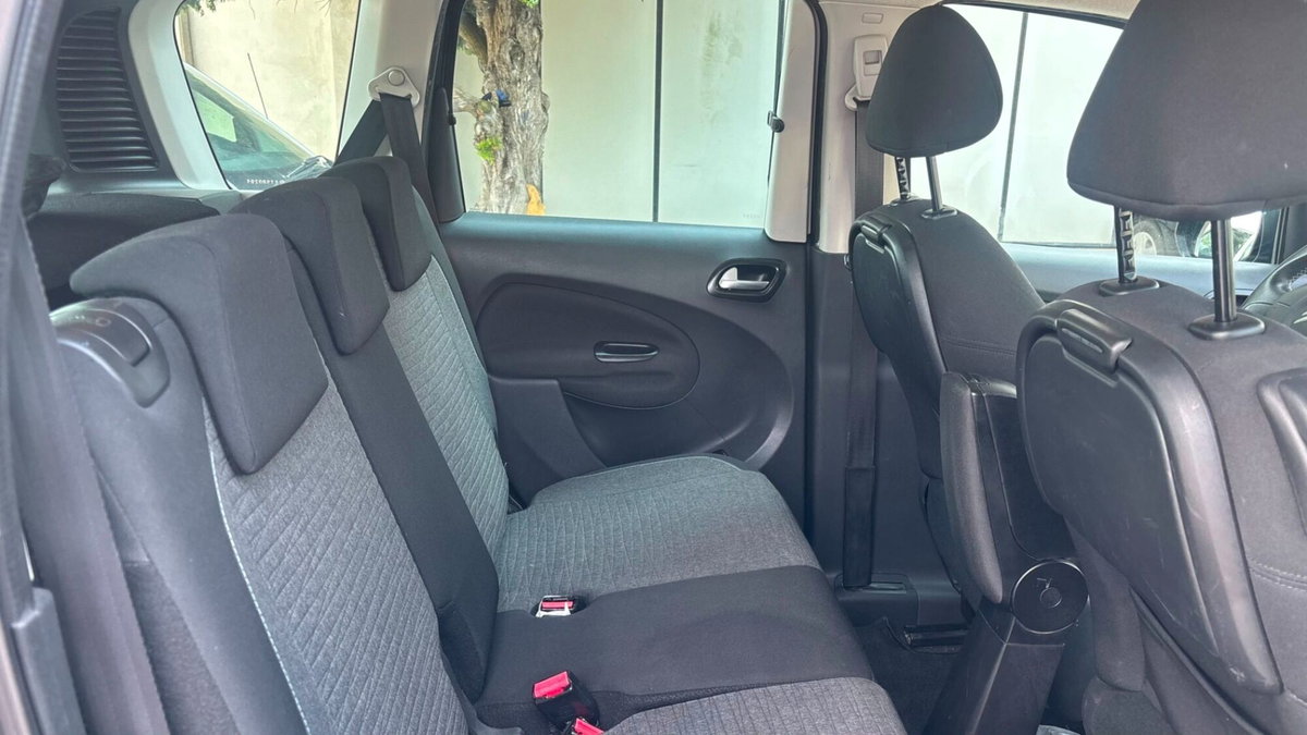 Citroen C3 Picasso BlueHDi 100 Feel Edition (12)