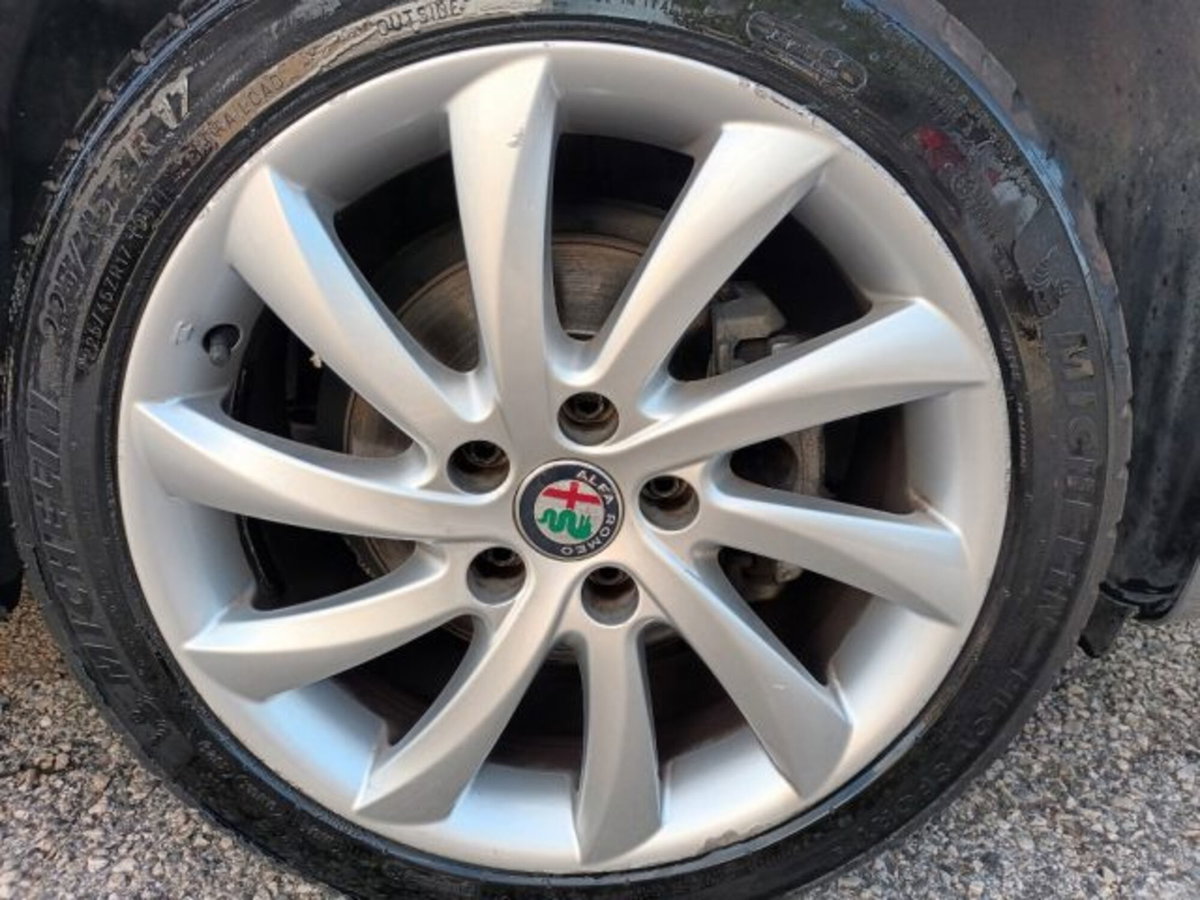 Alfa Romeo Giulietta 1.4 Turbo Super Gpl 120cv (14)