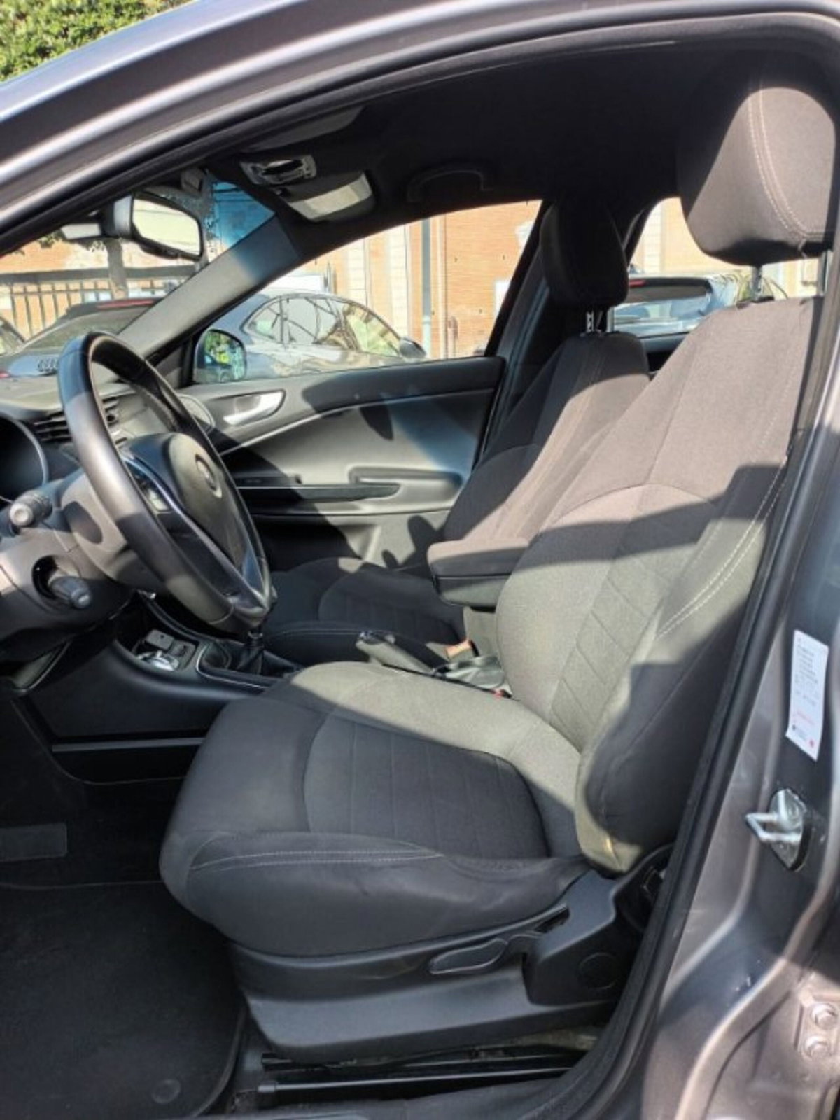 Alfa Romeo Giulietta 1.4 Turbo Super Gpl 120cv (5)