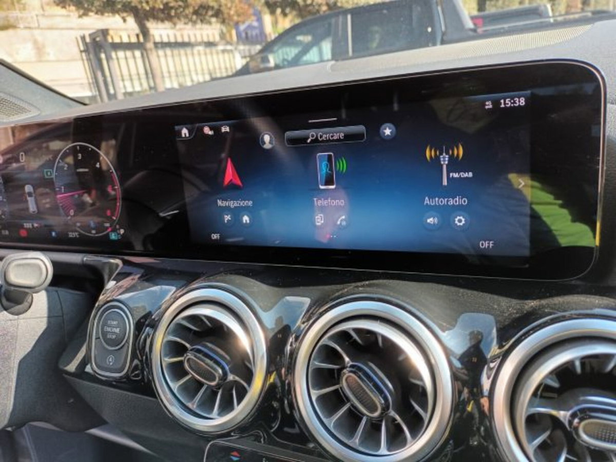 Mercedes-Benz GLA SUV 200 d AMG Line Premium Plus 4matic auto (11)
