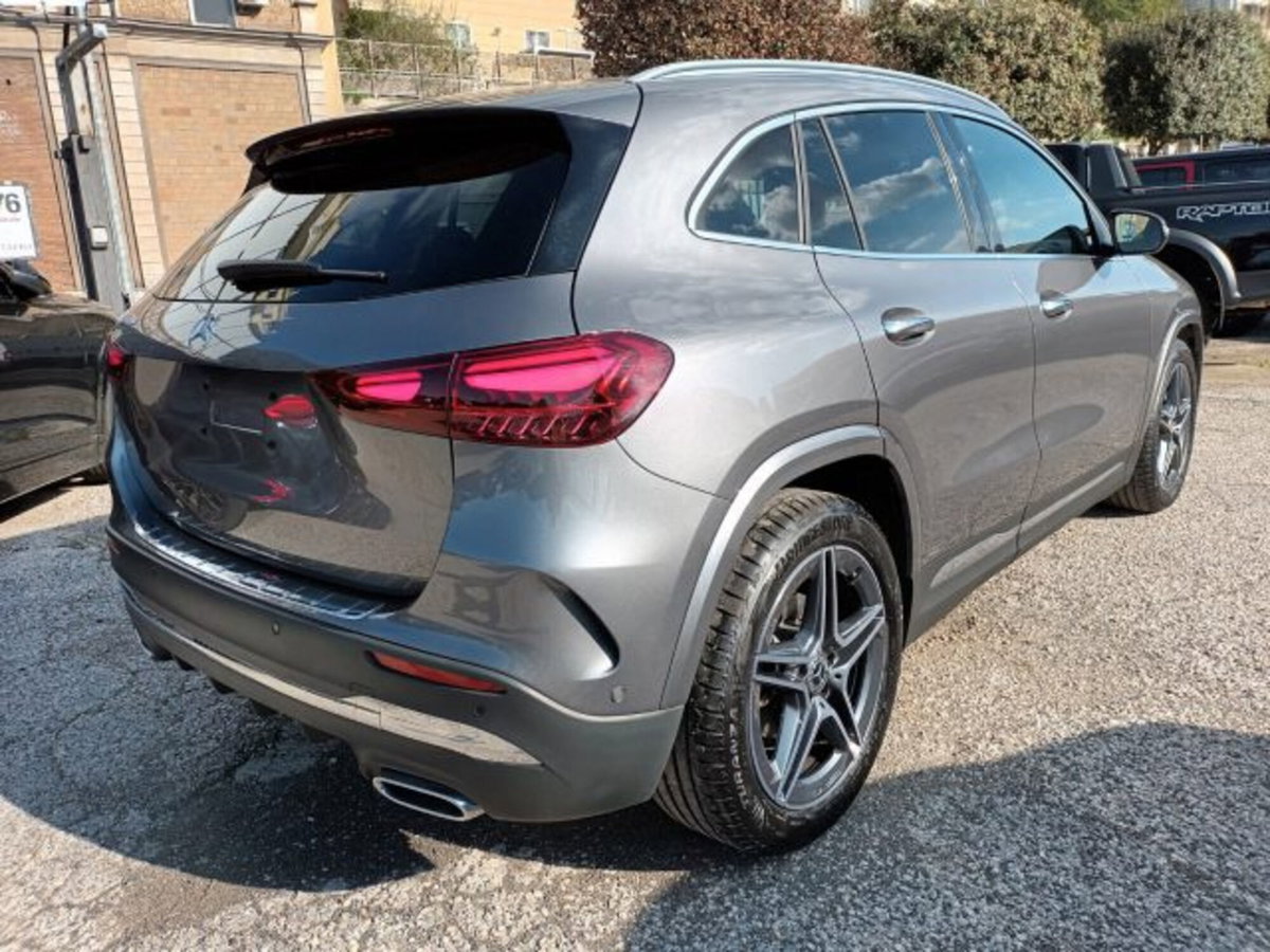 Mercedes-Benz GLA SUV 200 d AMG Line Premium Plus 4matic auto (4)