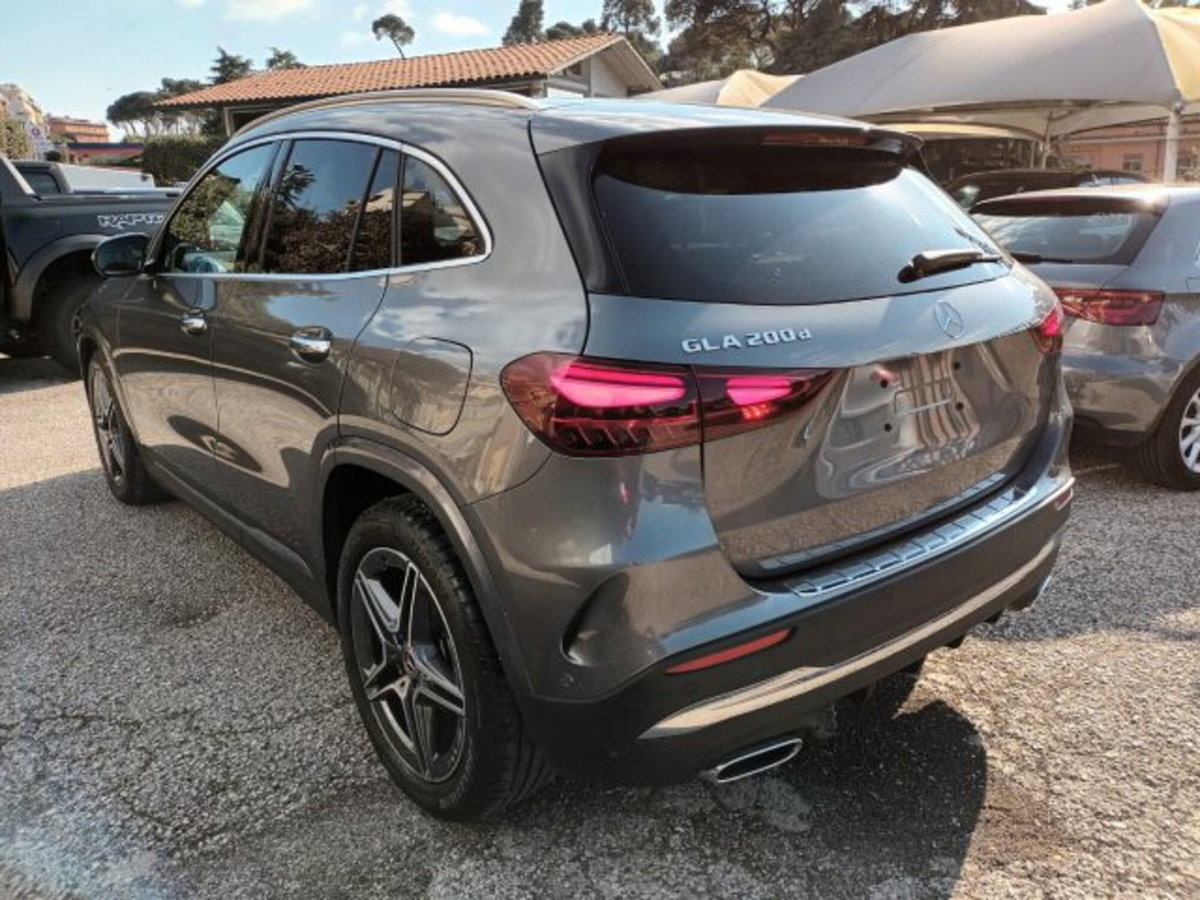 Mercedes-Benz GLA SUV 200 d AMG Line Premium Plus 4matic auto (5)