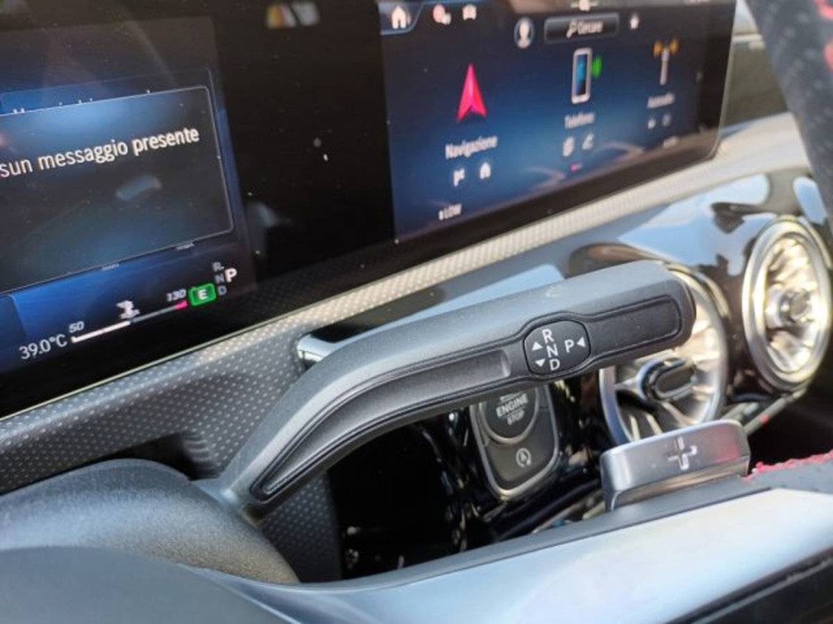Mercedes-Benz Classe A 180 d AMG Line Premium Plus auto (14)