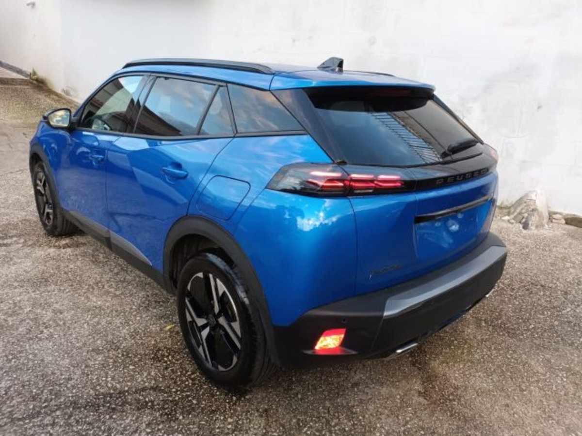 Peugeot 2008 PureTech 130 S&S EAT8 Allure Pack (3)