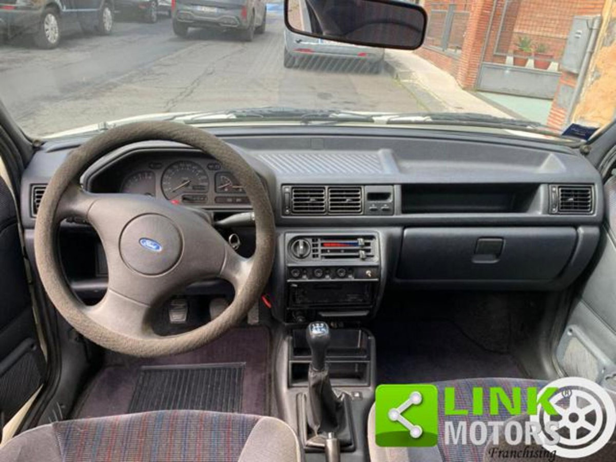 Ford Fiesta 1.8i 16V cat 3 porte XR2 (10)