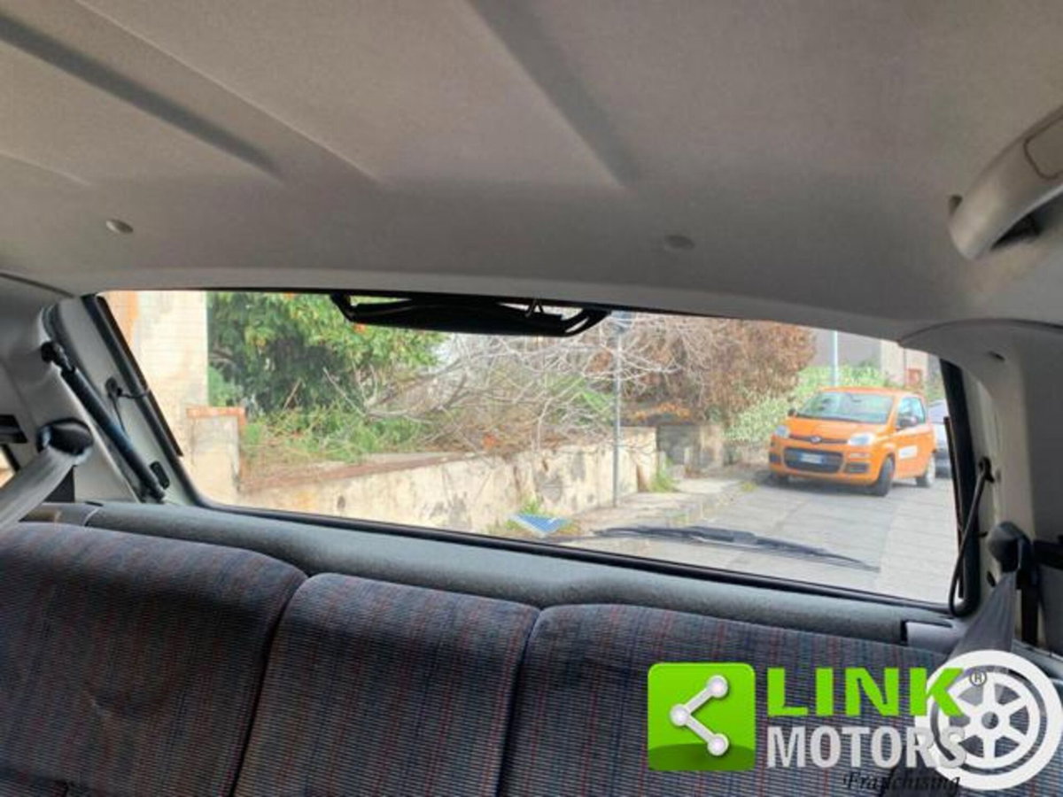 Ford Fiesta 1.8i 16V cat 3 porte XR2 (16)
