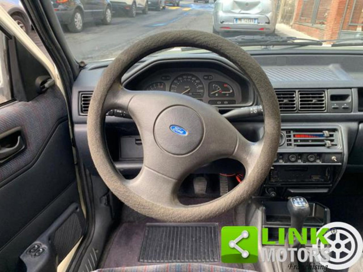 Ford Fiesta 1.8i 16V cat 3 porte XR2 (6)
