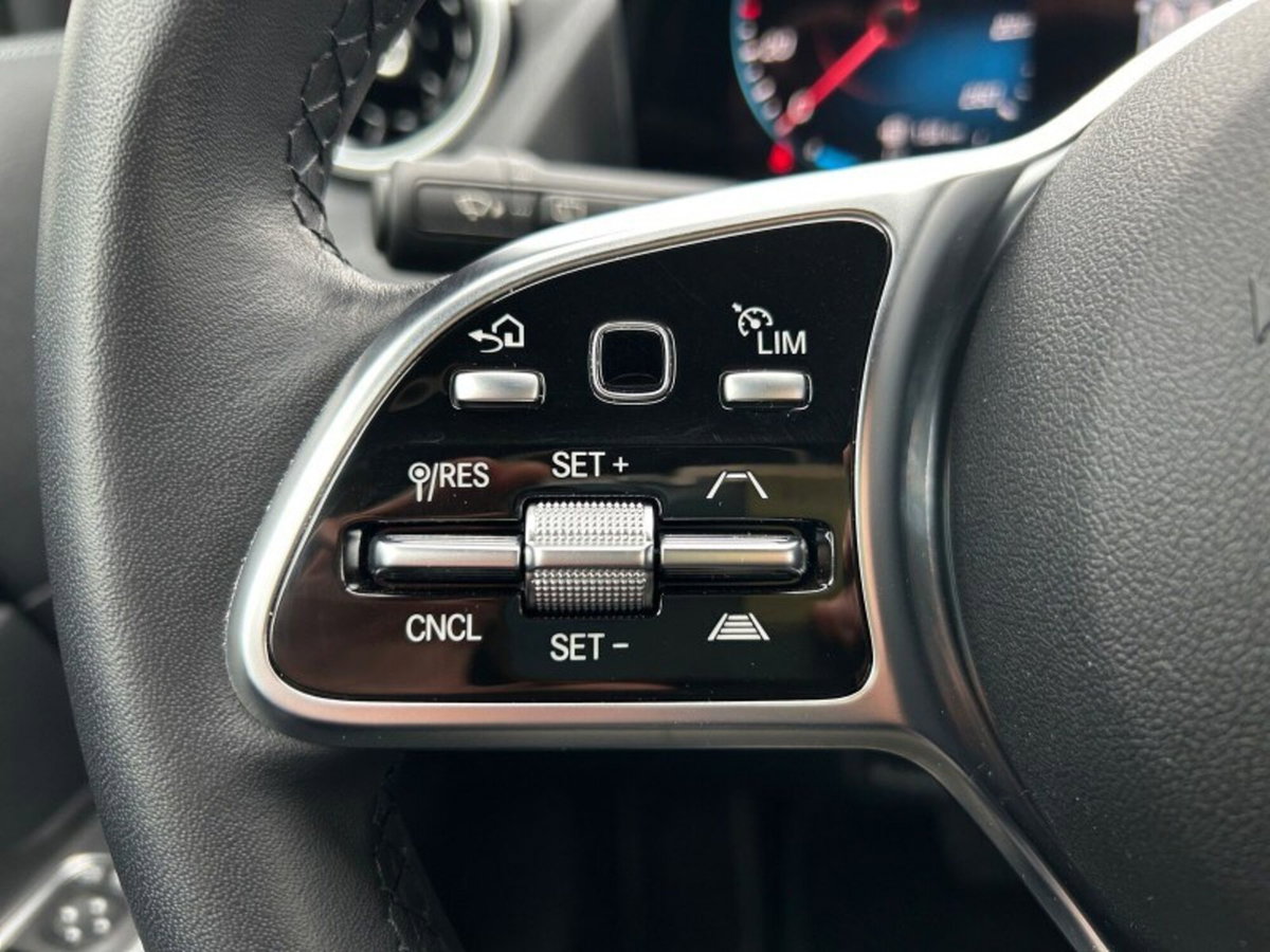 Mercedes-Benz GLA SUV 200 d Automatic 4Matic Premium (11)