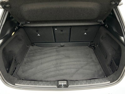Mercedes-Benz GLA SUV 200 d Automatic 4Matic Premium (14)