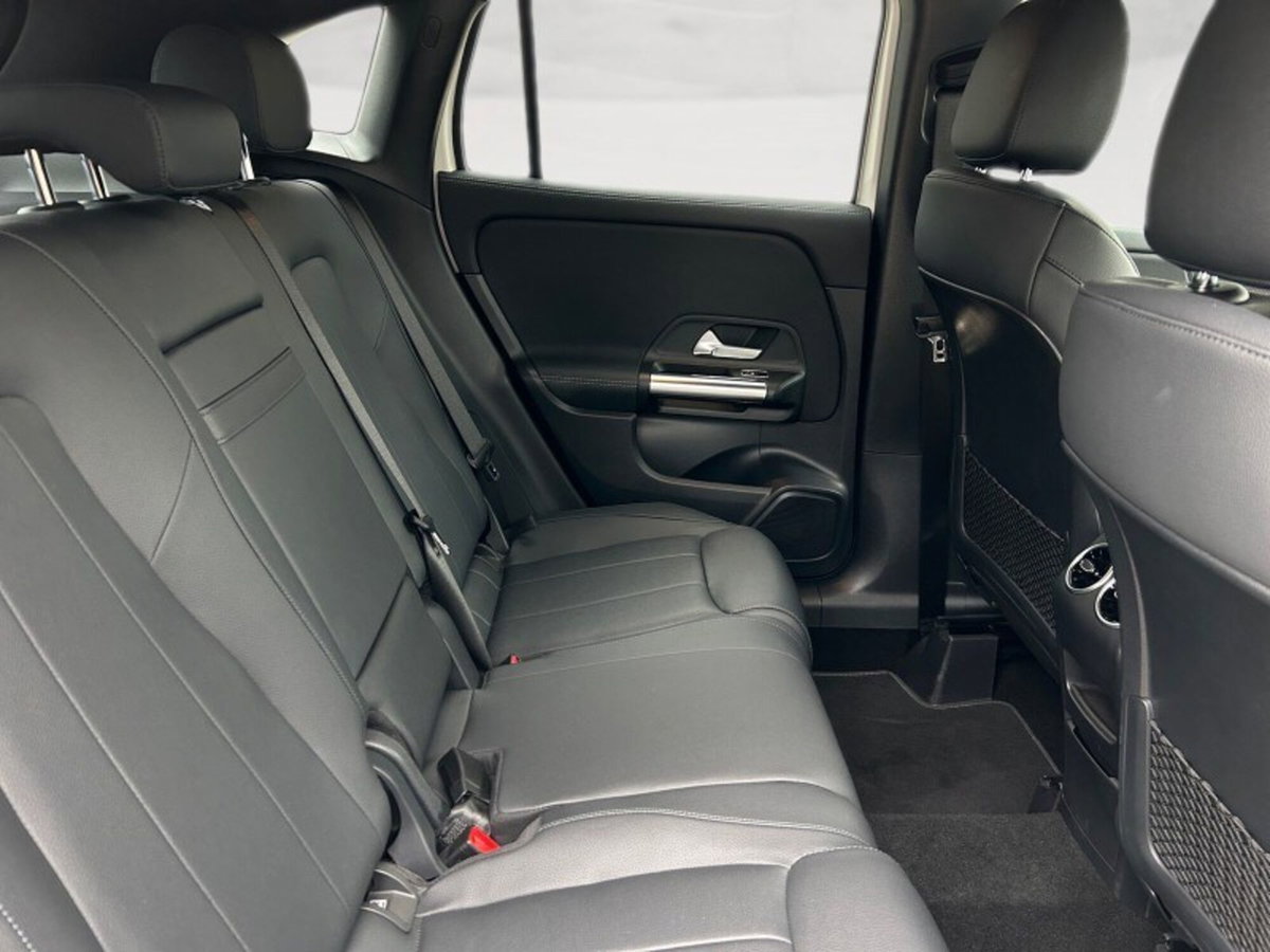 Mercedes-Benz GLA SUV 200 d Automatic 4Matic Premium (7)