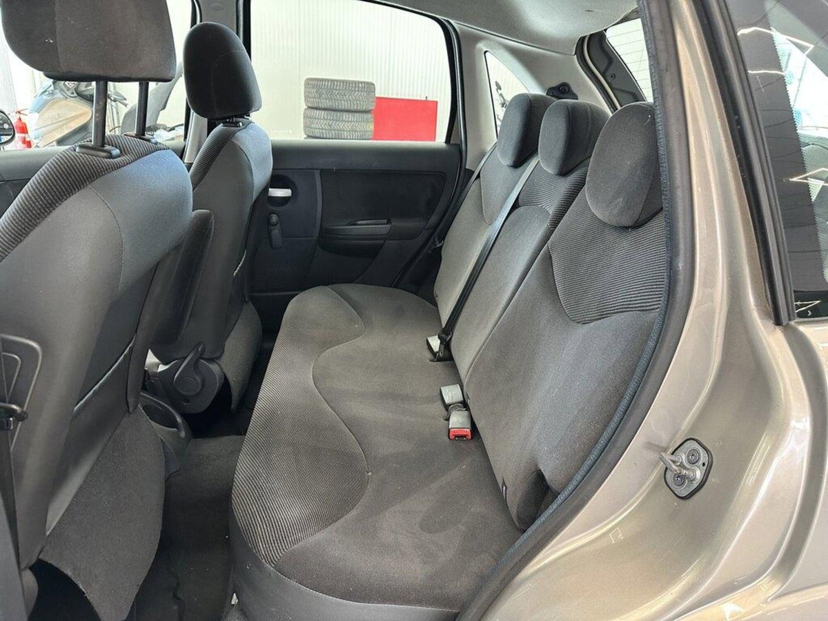 Citroen C3 1.1 airdream Ideal (14)