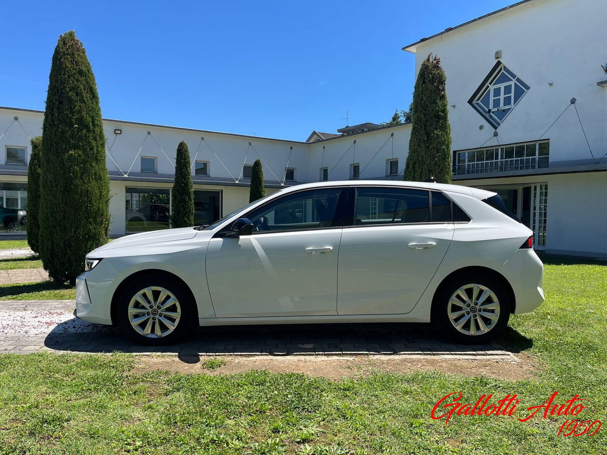 Opel Astra 1.2 Turbo 130 CV GS Line (4)