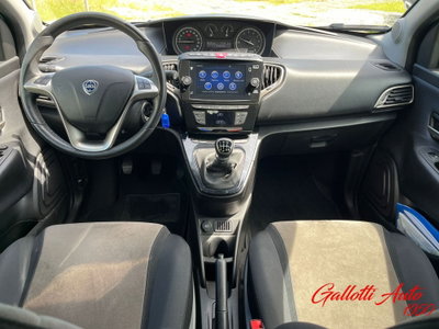 Lancia Ypsilon 1.0 FireFly 5 porte S&S Hybrid Gold Plus (10)