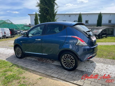 Lancia Ypsilon 1.0 FireFly 5 porte S&S Hybrid Gold Plus (2)