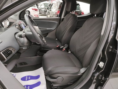 Lancia Ypsilon 1.0 FireFly 5 porte S&S Hybrid Ecochic Gold (10)