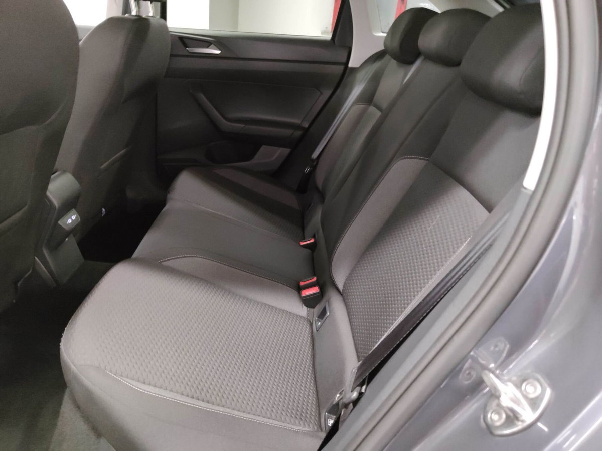 Volkswagen Taigo 1.0 tsi Edition 115cv (13)