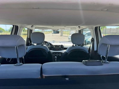 Fiat 500L 1.4 T-Jet 120 CV GPL Lounge (8)