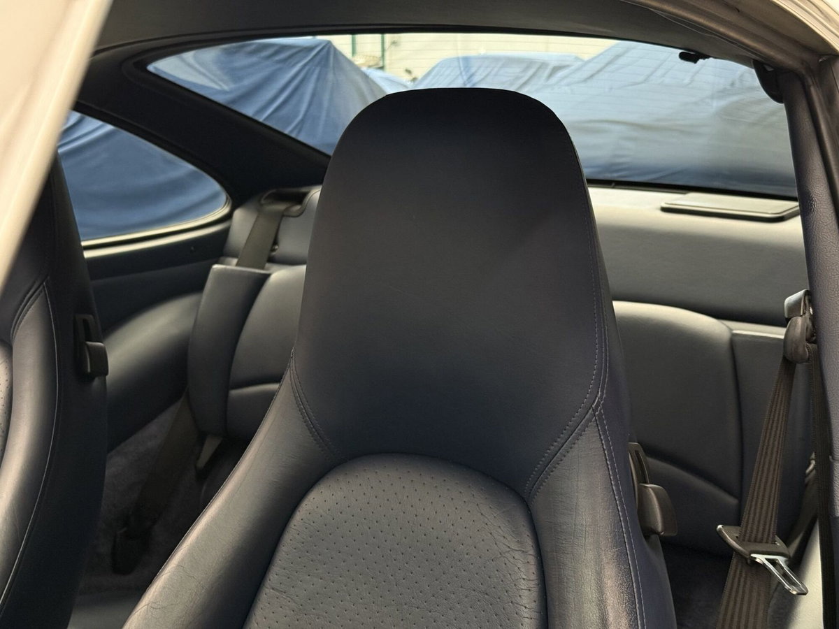 Porsche 911 Coupé Carrera cat S (13)