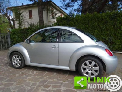 Volkswagen New Beetle TDI 101CV (12)