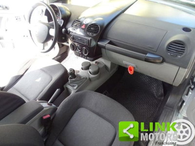 Volkswagen New Beetle TDI 101CV (18)