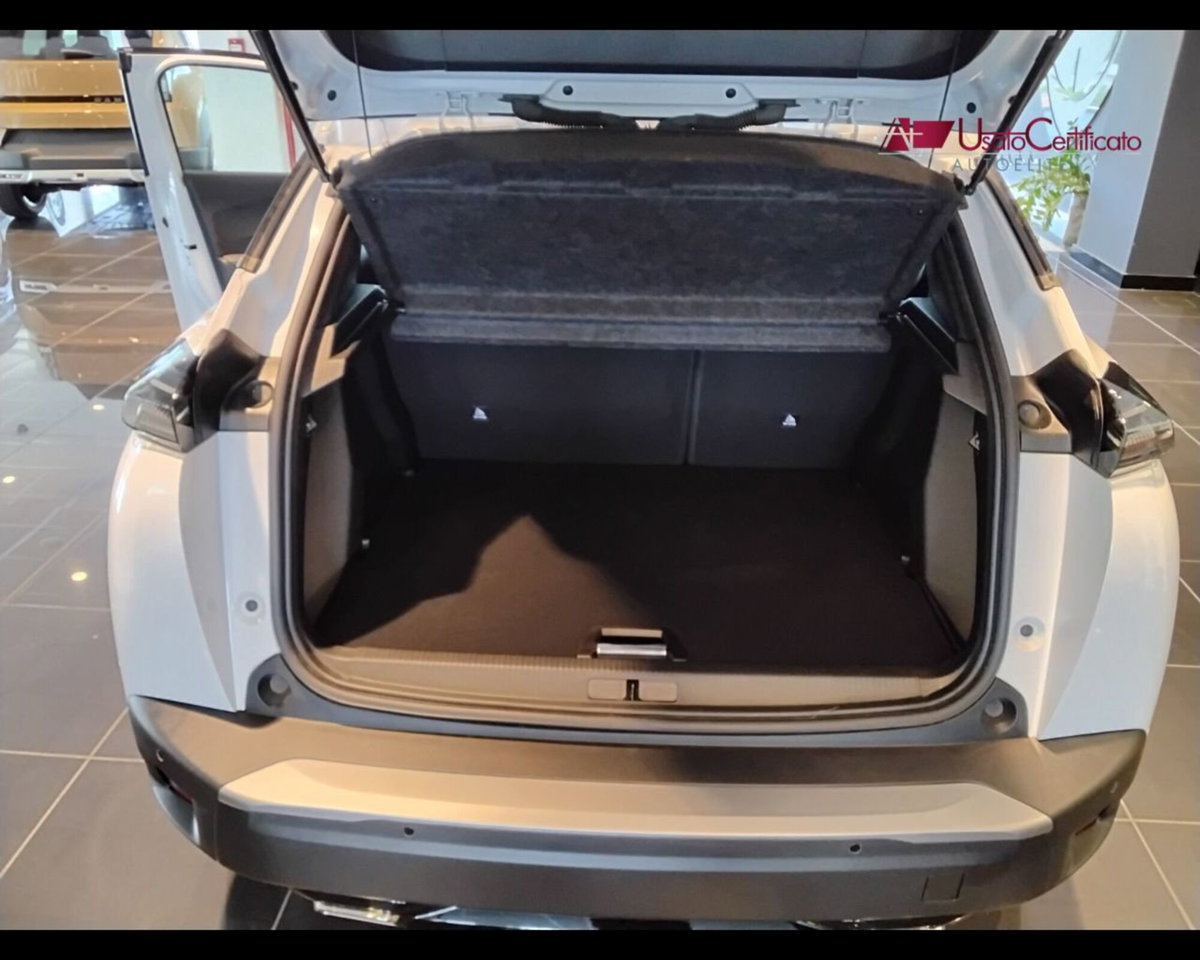 Peugeot 2008 PureTech 130 S&S EAT8 Allure Pack (13)
