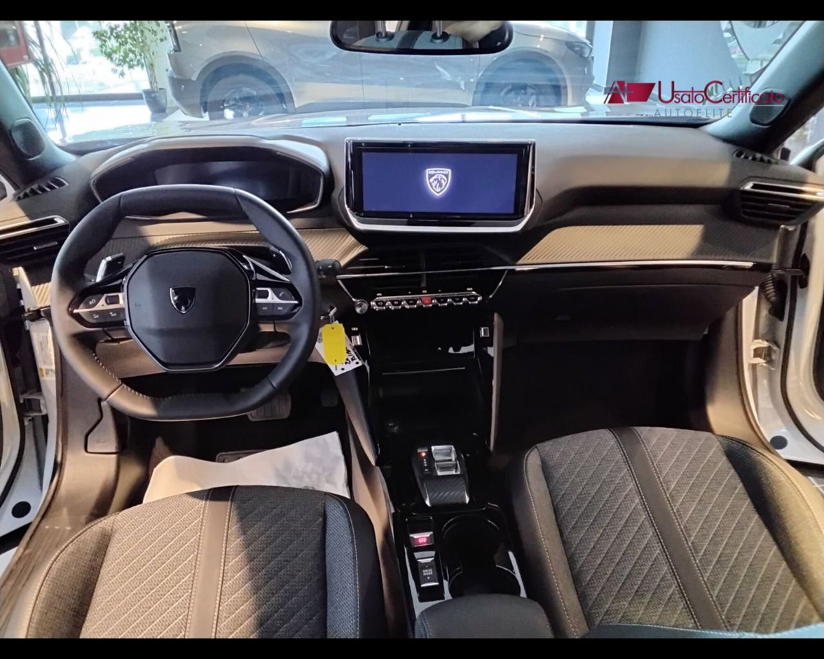 Peugeot 2008 PureTech 130 S&S EAT8 Allure Pack (18)