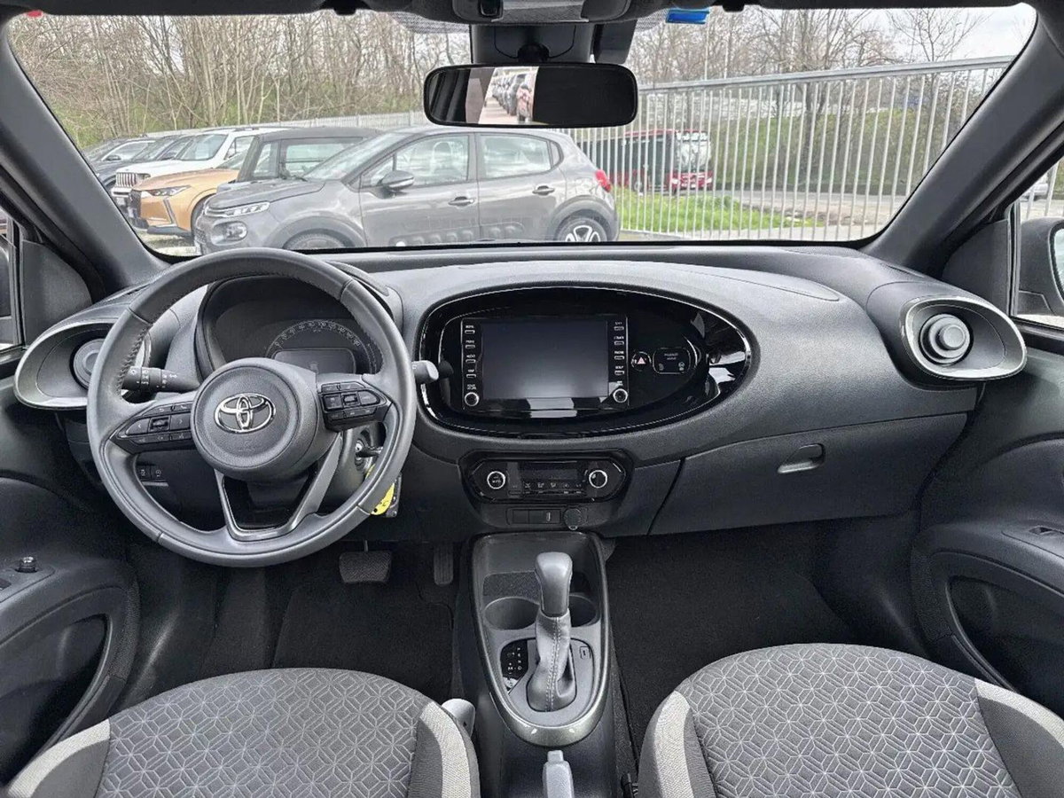 Toyota Aygo X 1.0 Trend Air 72cv s-cvt (12)