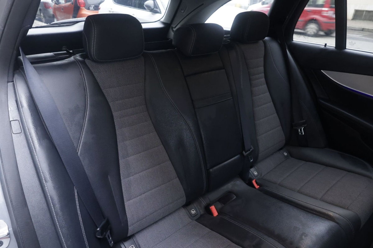 Mercedes-Benz Classe E Station Wagon 220 d Mild hybrid 4Matic Auto Premium Plus (15)