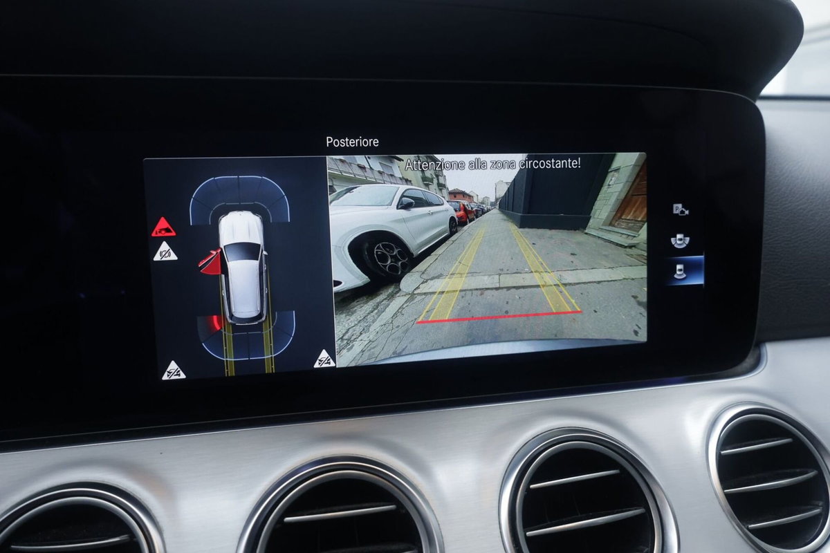 Mercedes-Benz Classe E Station Wagon 220 d Mild hybrid 4Matic Auto Premium Plus (9)