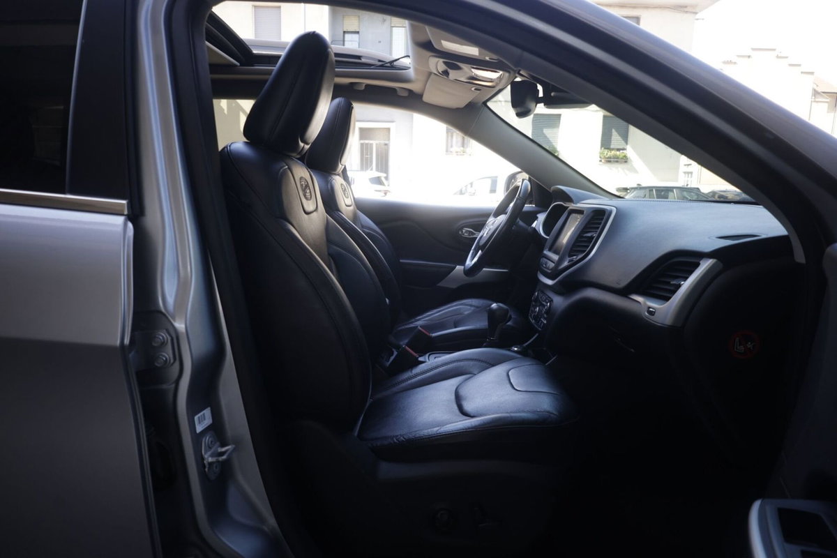 Jeep Cherokee 2.2 Mjt II 4WD Active Drive I Limited (12)
