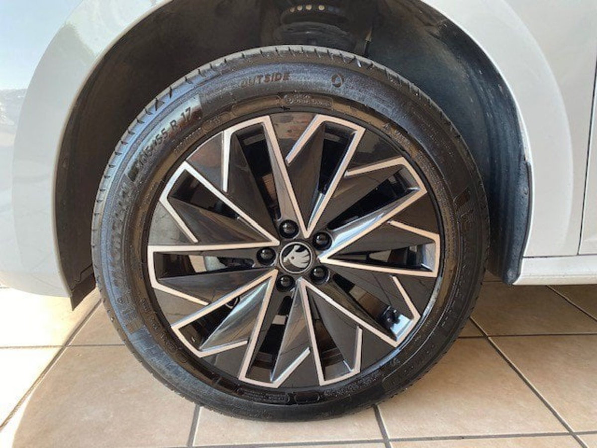 Skoda Kamiq 1.0 tsi Black Dots 95cv (6)