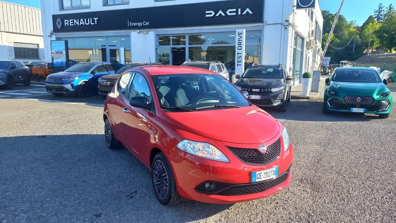 Lancia Ypsilon 1.0 FireFly 5 porte S&S Hybrid Ecochic Gold