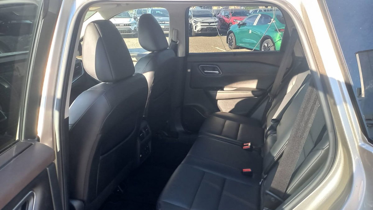 Nissan X-Trail 1.5 e-power Tekna 2wd (6)