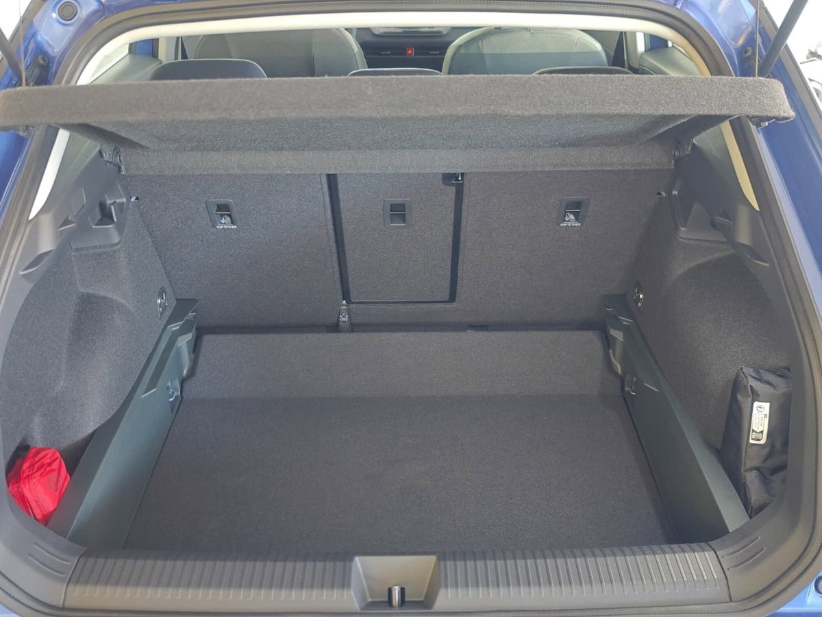 Volkswagen T-Roc 1.5 etsi Life 115cv dsg (14)